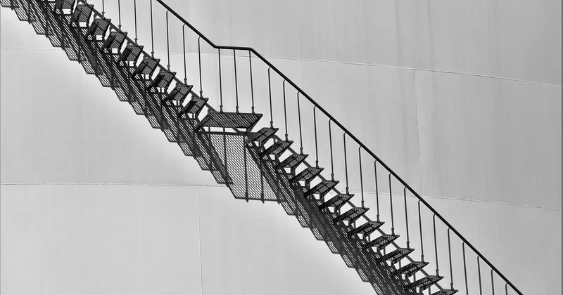 Monte-escalier extérieur : le poste oublié