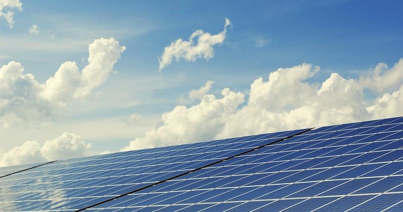 Chauffage solaire abri de jardin : la solution maligne pour l'hiver